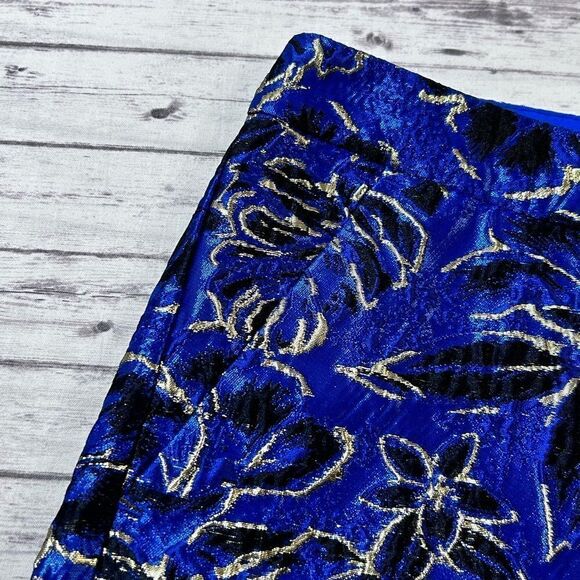 Lilly Pulitzer Callahan High Rise Shorts Twilight Floral Brocade - Picture 5 of 10